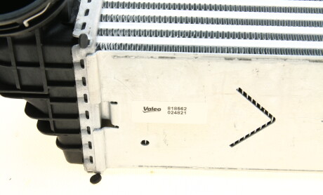 Фото 6 - Интеркулер Valeo 818562