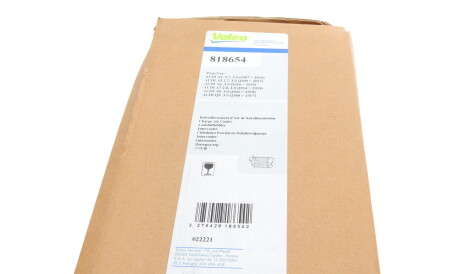 Фото 2 - Інтеркулер Valeo 818654