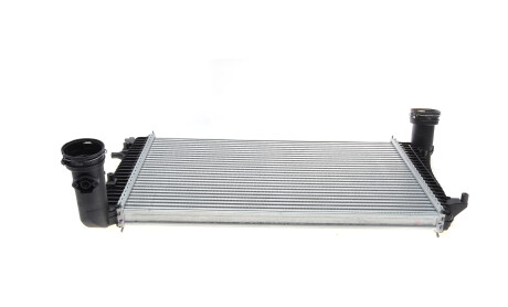 Фото 6 - Интеркулер Valeo 818675