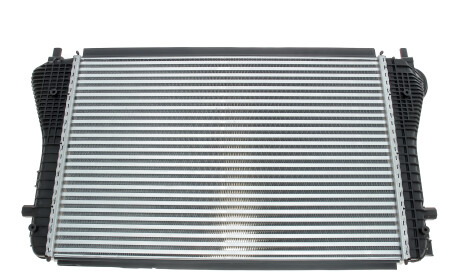 Фото 3 - Інтеркулер Valeo 818795