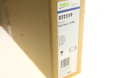 Фото 2 - Радіатор кондиціонера Valeo 822559