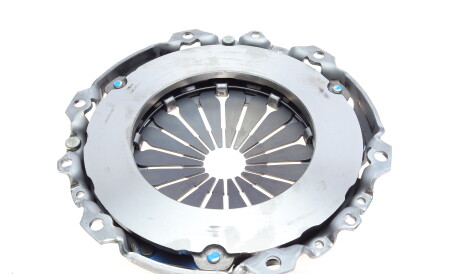 Фото 2 - Комплект сцепления Valeo 826211