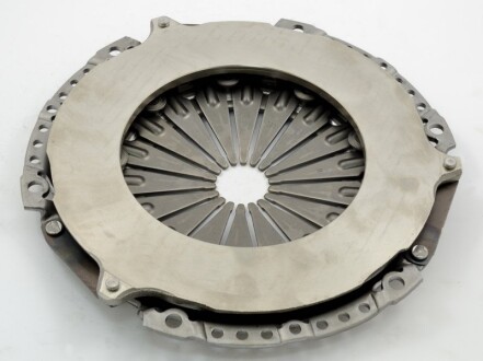 Фото 2 - Комплект сцепления Valeo 826740