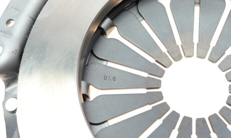 Фото 2 - Комплект сцепления Valeo 826742