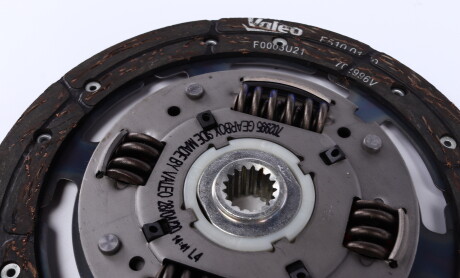 Фото 4 - Комплект зчеплення Valeo 832248