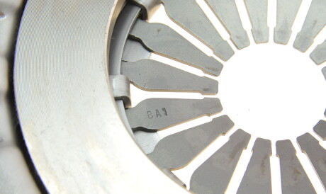 Фото 2 - Комплект сцепления Valeo 832297