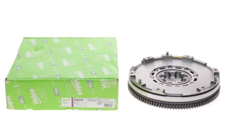 Фото 2 - Маховик Valeo 836039