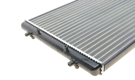 Фото 3 - Радіатор охолодження Van Wezel 03002155