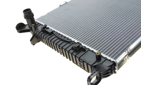 Фото 8 - Радіатор охолодження Van Wezel 03002290