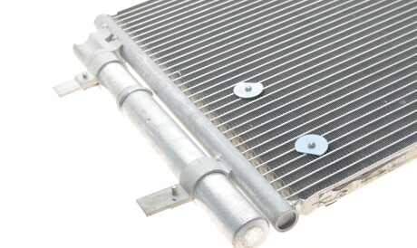 Фото 3 - Радіатор кондиціонера Van Wezel 03005297