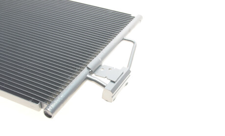 Фото 4 - Радиатор кондиционера Van Wezel 06005213