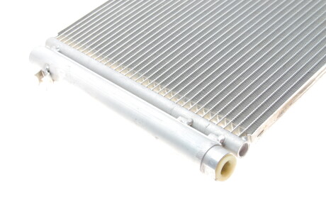 Фото 6 - Радіатор кондиціонера Van Wezel 06005296