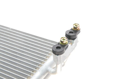 Фото 7 - Радіатор кондиціонера Van Wezel 06005296