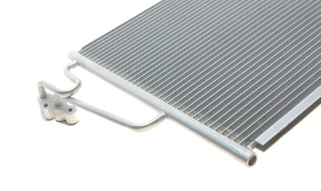 Фото 3 - Радіатор кондиціонера Van Wezel 06005363