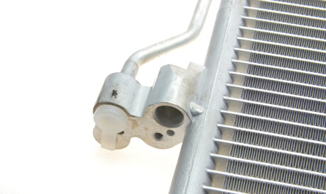 Фото 3 - Радиатор кондиционера Van Wezel 06005409