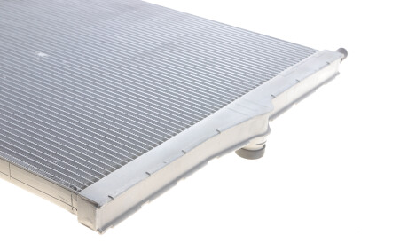 Фото 3 - Радиатор охлаждения двигателя Van Wezel 06012708