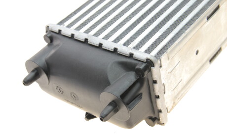 Фото 3 - Интеркулер Van Wezel 09014705