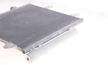 Фото 4 - Радіатор кондиціонера Van Wezel 09015701