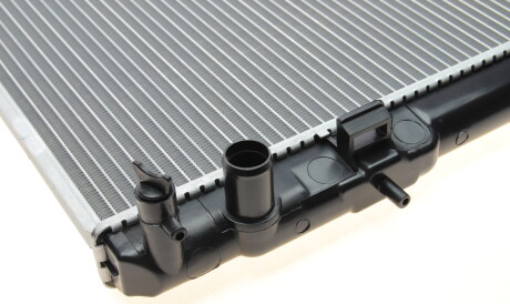 Фото 3 - Радиатор охлаждения двигателя Van Wezel 13002215