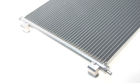 Фото 3 - Радіатор кондиціонера Van Wezel 13005328