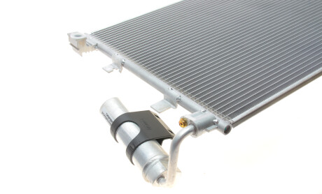 Фото 5 - Радиатор кондиционера Van Wezel 13015281