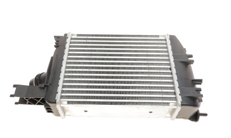 Фото 3 - Интеркулер Van Wezel 15004013