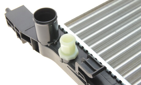 Фото 7 - Радіатор охолодження Van Wezel 17002385