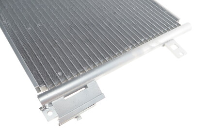 Фото 3 - Радіатор кондиціонера Van Wezel 17005310