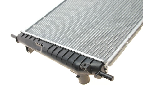 Фото 3 - Радіатор охолодження Van Wezel 18002335