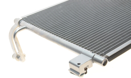 Фото 3 - Радіатор кондиціонера Van Wezel 18005439