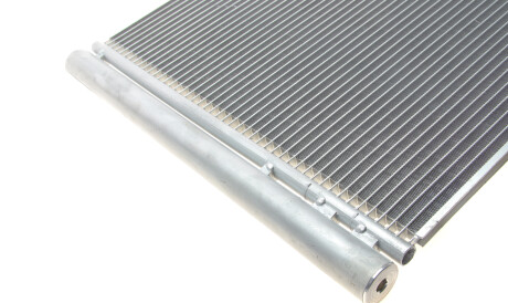 Фото 3 - Радиатор кондиционера Van Wezel 30015702