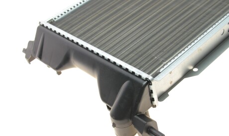 Фото 3 - Радіатор охолодження Van Wezel 37002185