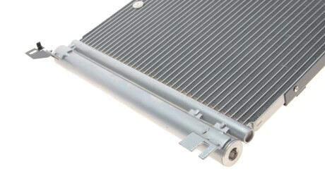 Фото 3 - Радіатор кондиціонера Van Wezel 37005368