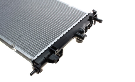 Фото 6 - Радиатор охлаждения двигателя Van Wezel 37012710