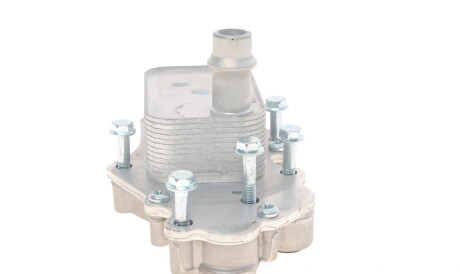 Фото 3 - Масляный радиатор Van Wezel 37013703