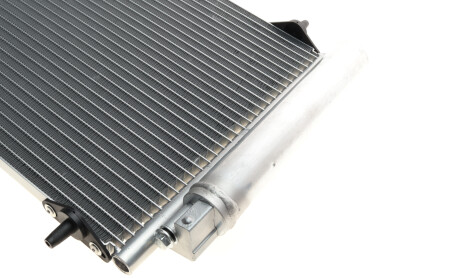 Фото 6 - Радіатор кондиціонера Van Wezel 40005301