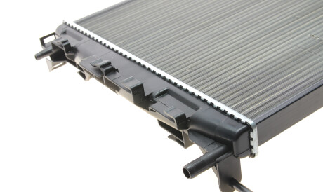 Фото 3 - Радиатор охлаждения двигателя Van Wezel 43002307