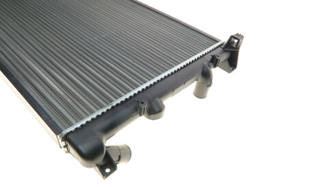 Фото 3 - Радиатор охлаждения двигателя Van Wezel 43002322