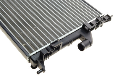 Фото 3 - Радіатор охолодження Van Wezel 43002477