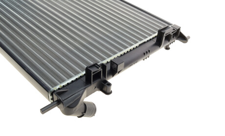 Фото 4 - Радіатор охолодження Van Wezel 43002477