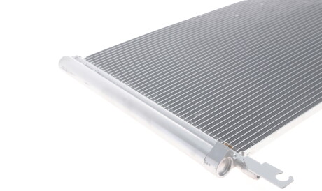 Фото 3 - Радіатор кондиціонера Van Wezel 43005466