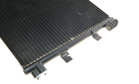 Фото 6 - Радиатор кондиционера Van Wezel 43005475