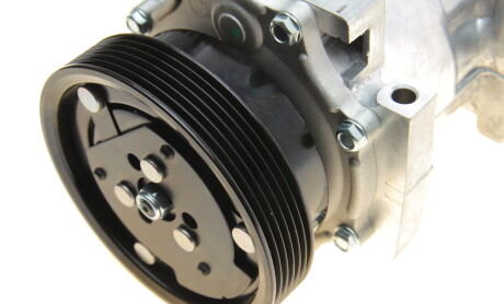 Фото 4 - Компрессор кондиционера Van Wezel 4300K468