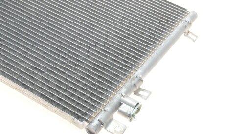 Фото 3 - Радіатор кондиціонера Van Wezel 43015275