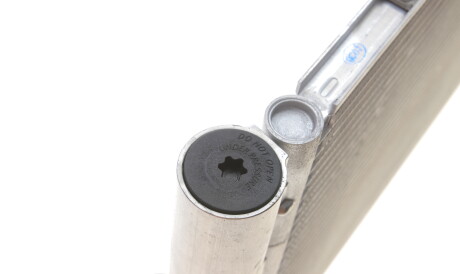 Фото 3 - Радиатор кондиционера Van Wezel 51005073