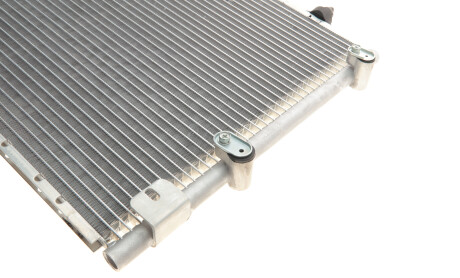 Фото 8 - Радиатор кондиционера Van Wezel 53005383