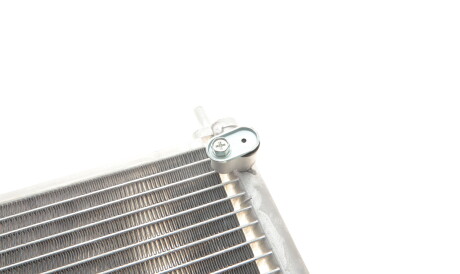 Фото 3 - Радіатор кондиціонера Van Wezel 53005405