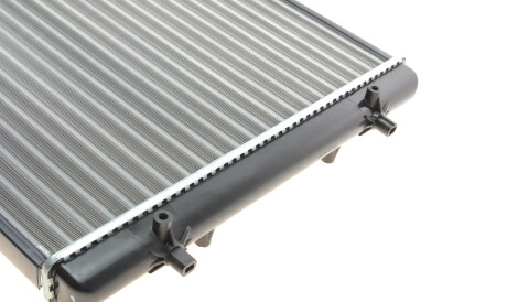 Фото 3 - Радіатор охолодження Van Wezel 58002152