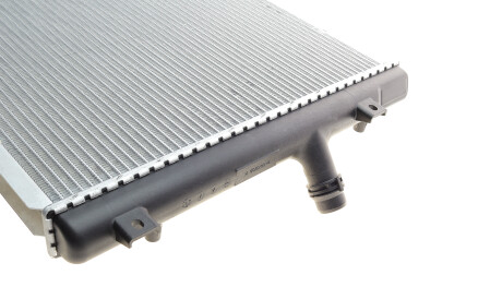 Фото 2 - Радиатор охлаждения двигателя Van Wezel 58002208