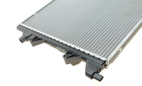 Фото 6 - Радиатор охлаждения двигателя Van Wezel 58002370